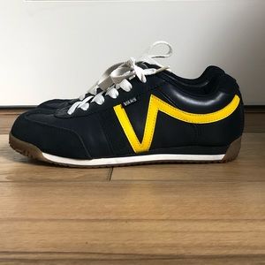 Vans Vintage Quincy Sneakers Size 9